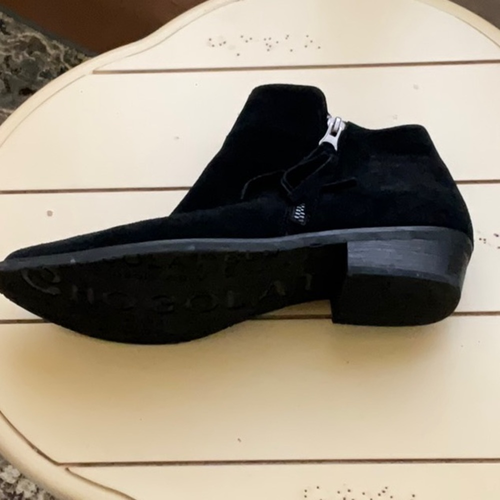 Size 11 chocote blu black booties